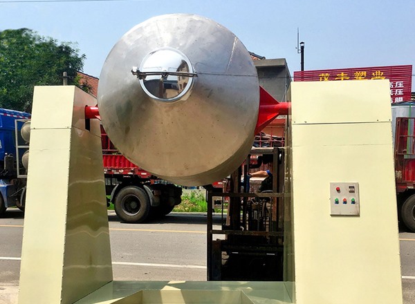 500L回轉(zhuǎn)混合機